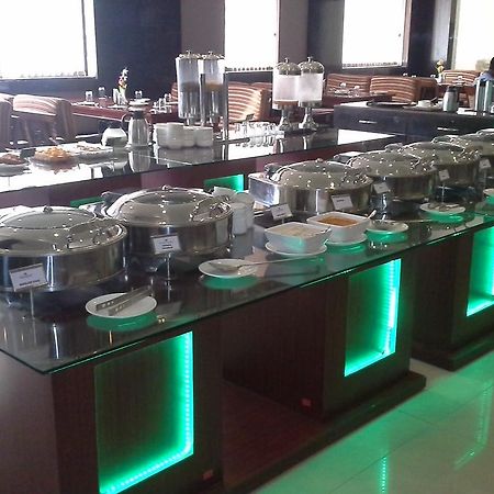 Hotel Kamlesh Continental à Angul Extérieur photo