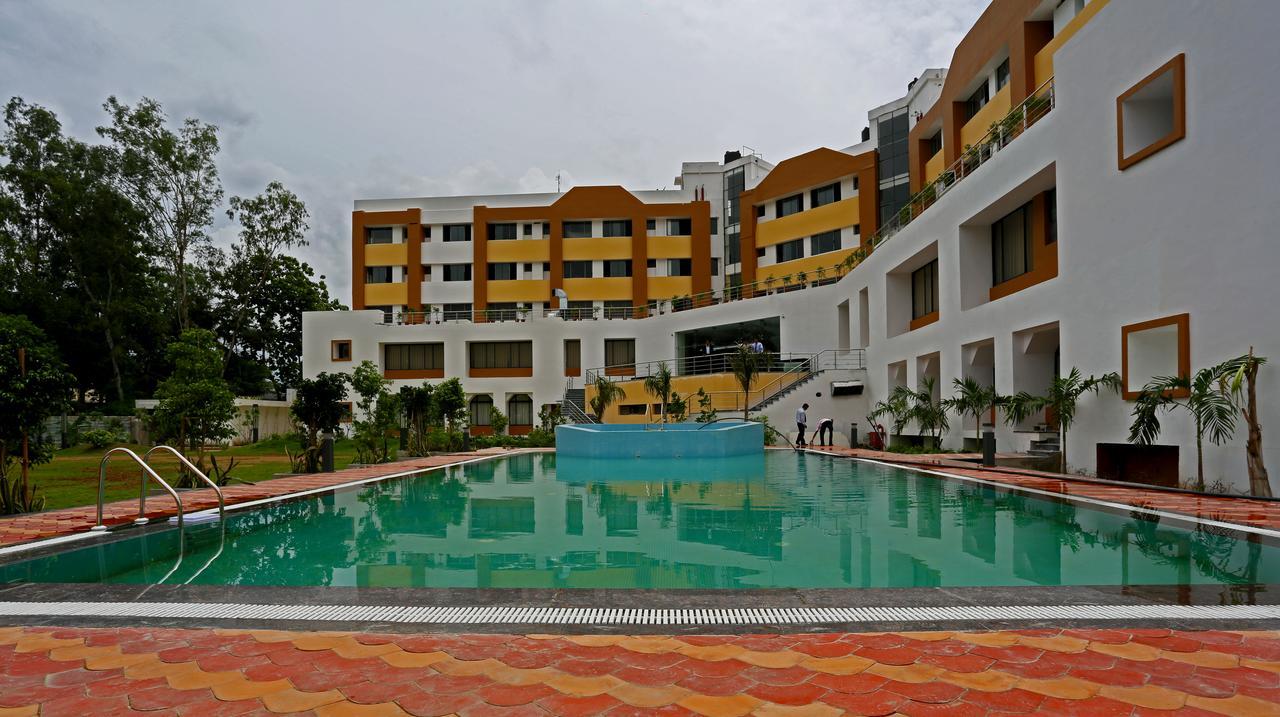 Hotel Kamlesh Continental à Angul Extérieur photo