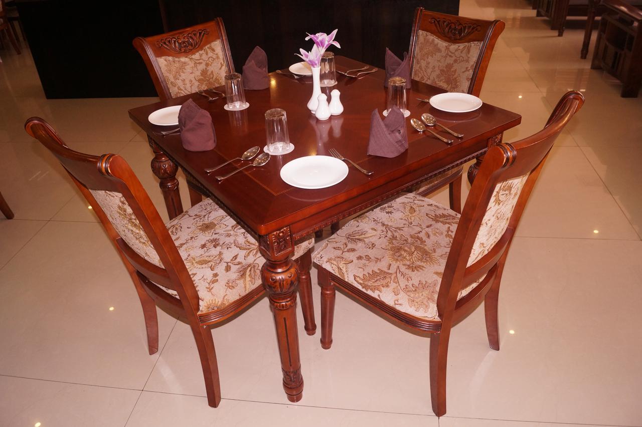 Hotel Kamlesh Continental à Angul Extérieur photo