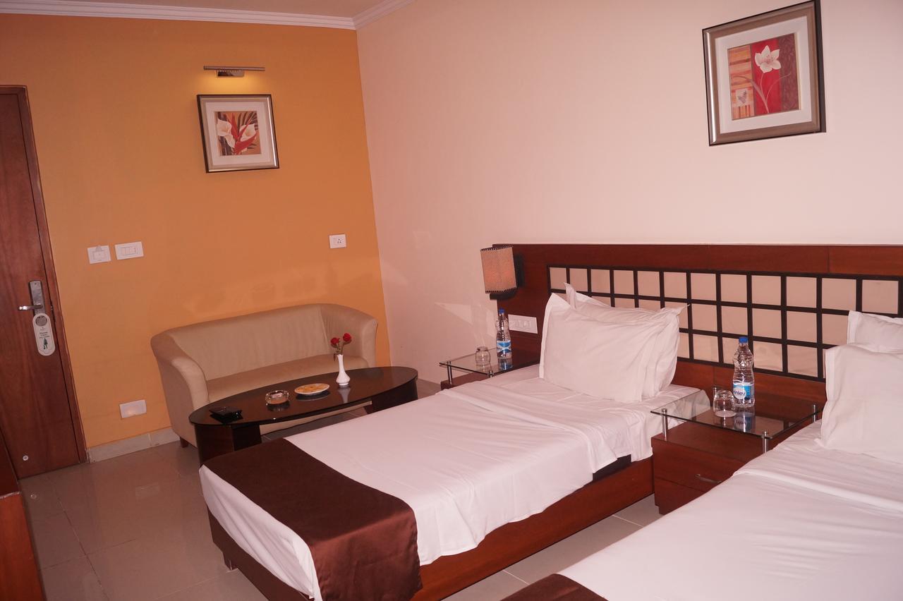 Hotel Kamlesh Continental à Angul Chambre photo
