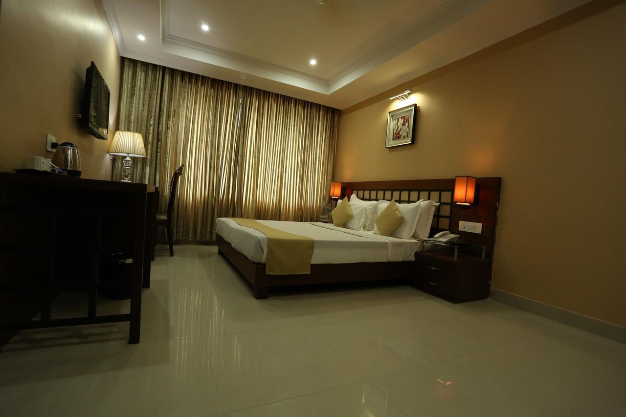 Hotel Kamlesh Continental à Angul Chambre photo