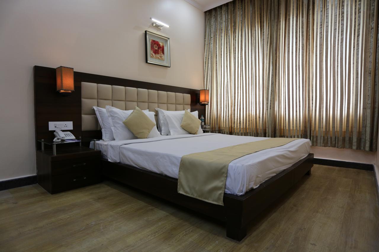 Hotel Kamlesh Continental à Angul Chambre photo