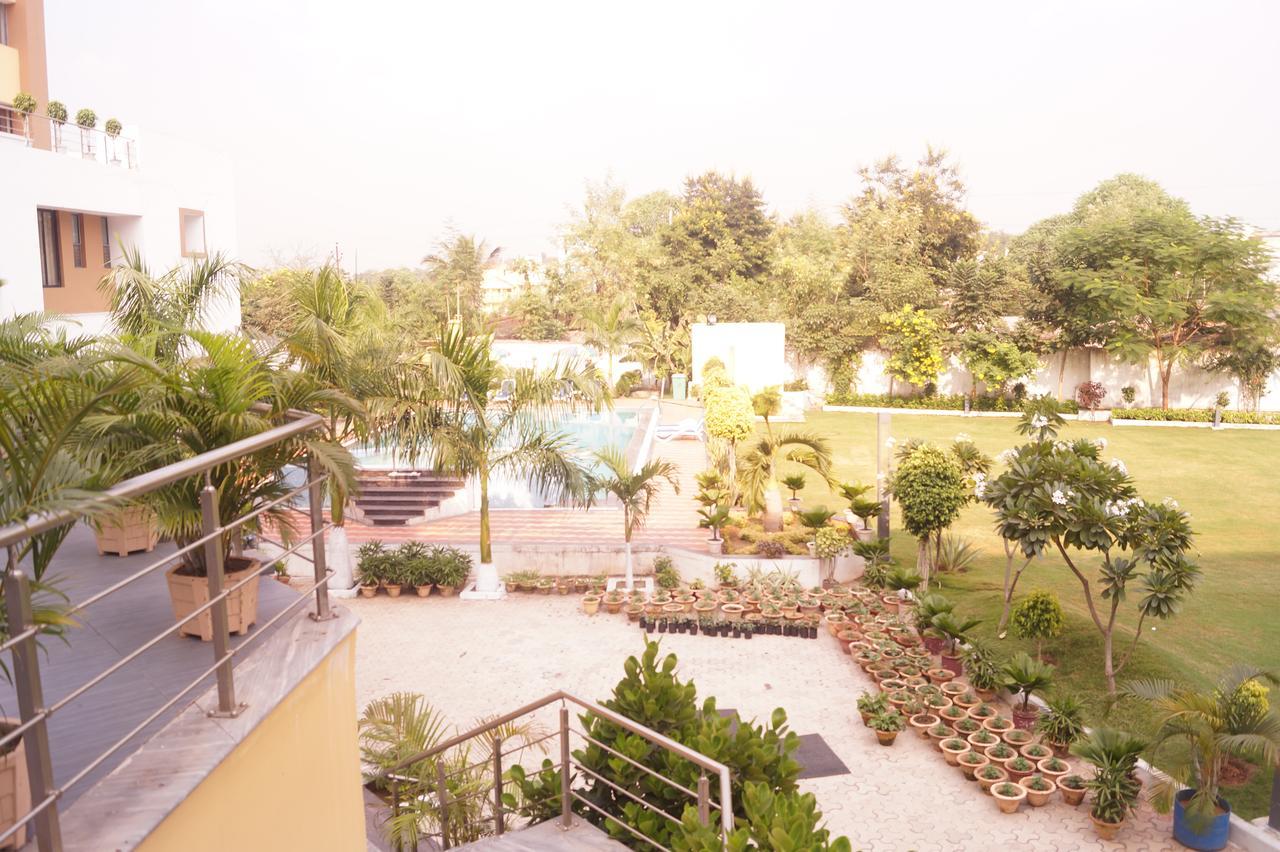 Hotel Kamlesh Continental à Angul Extérieur photo