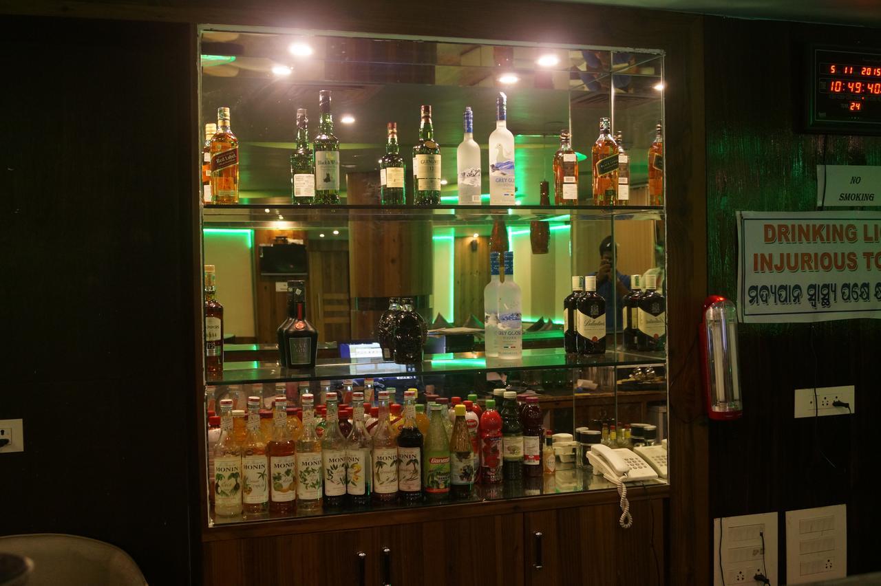 Hotel Kamlesh Continental à Angul Extérieur photo