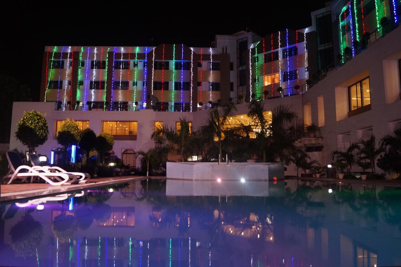 Hotel Kamlesh Continental à Angul Extérieur photo