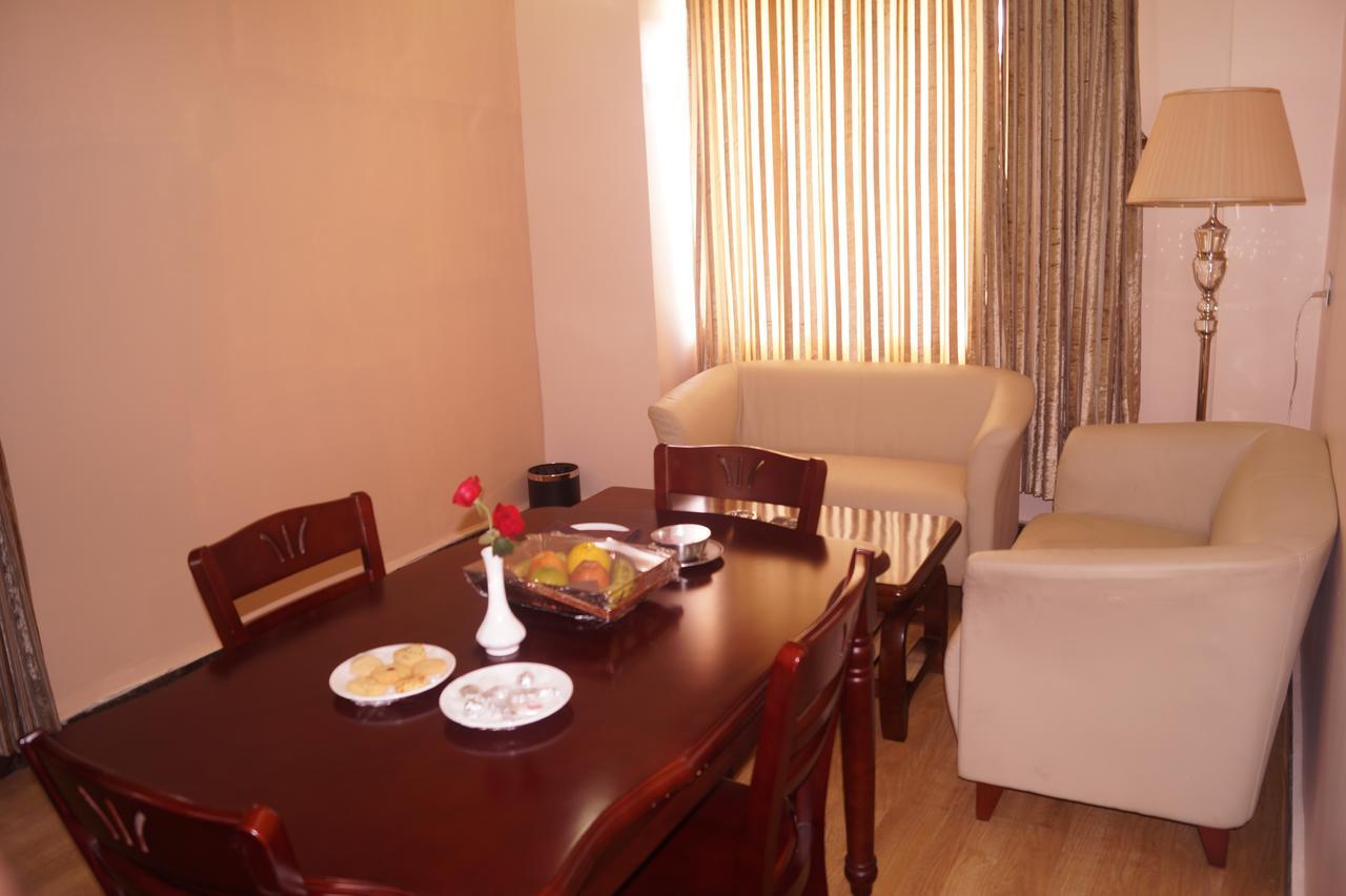 Hotel Kamlesh Continental à Angul Chambre photo