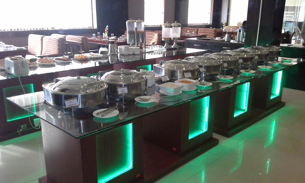 Hotel Kamlesh Continental à Angul Extérieur photo